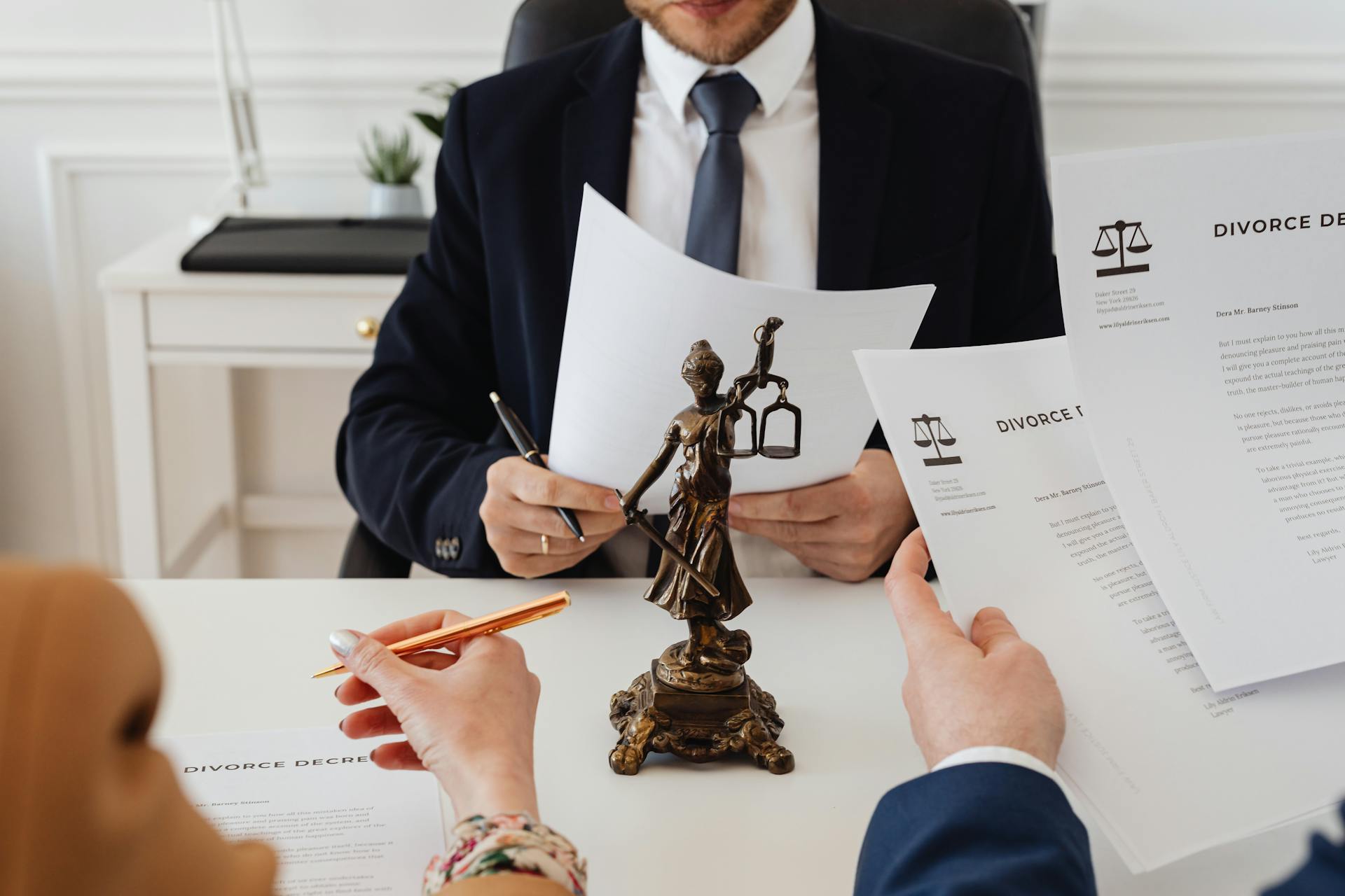 Solusi Hukum Terpercaya Untuk Perusahaan & Individu